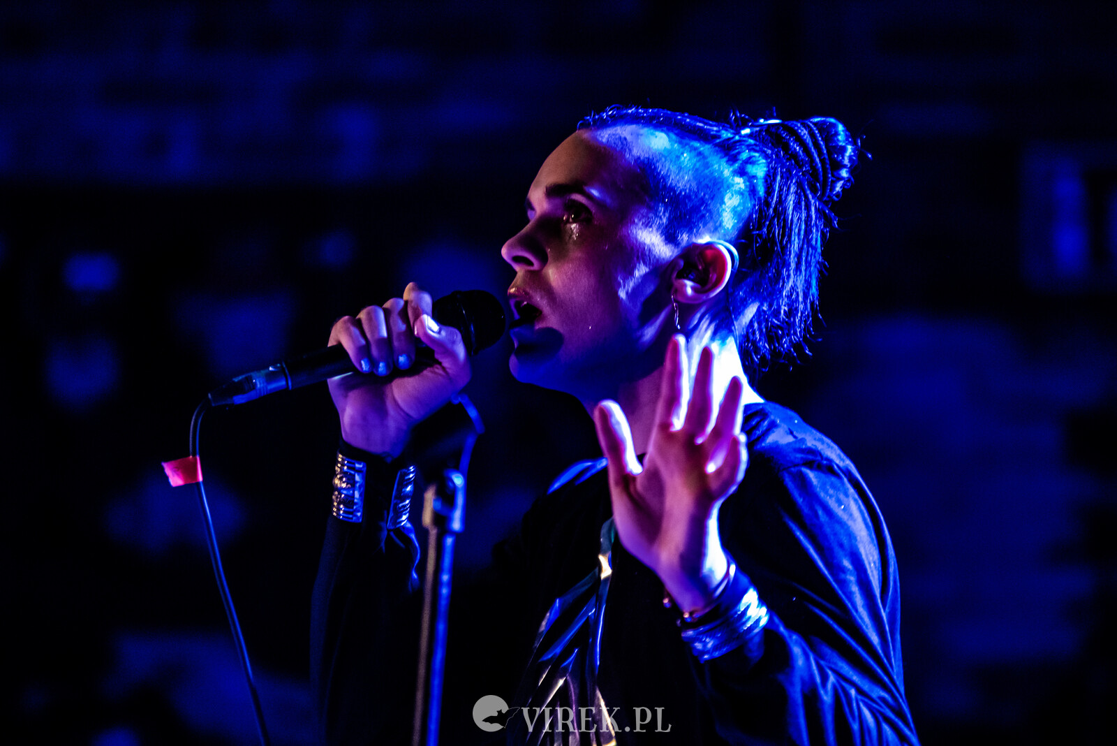 04_decadentfunclub_07