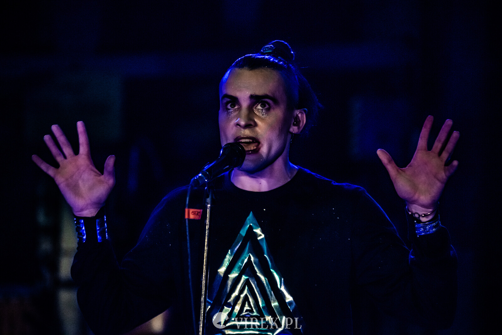 04_decadentfunclub_16
